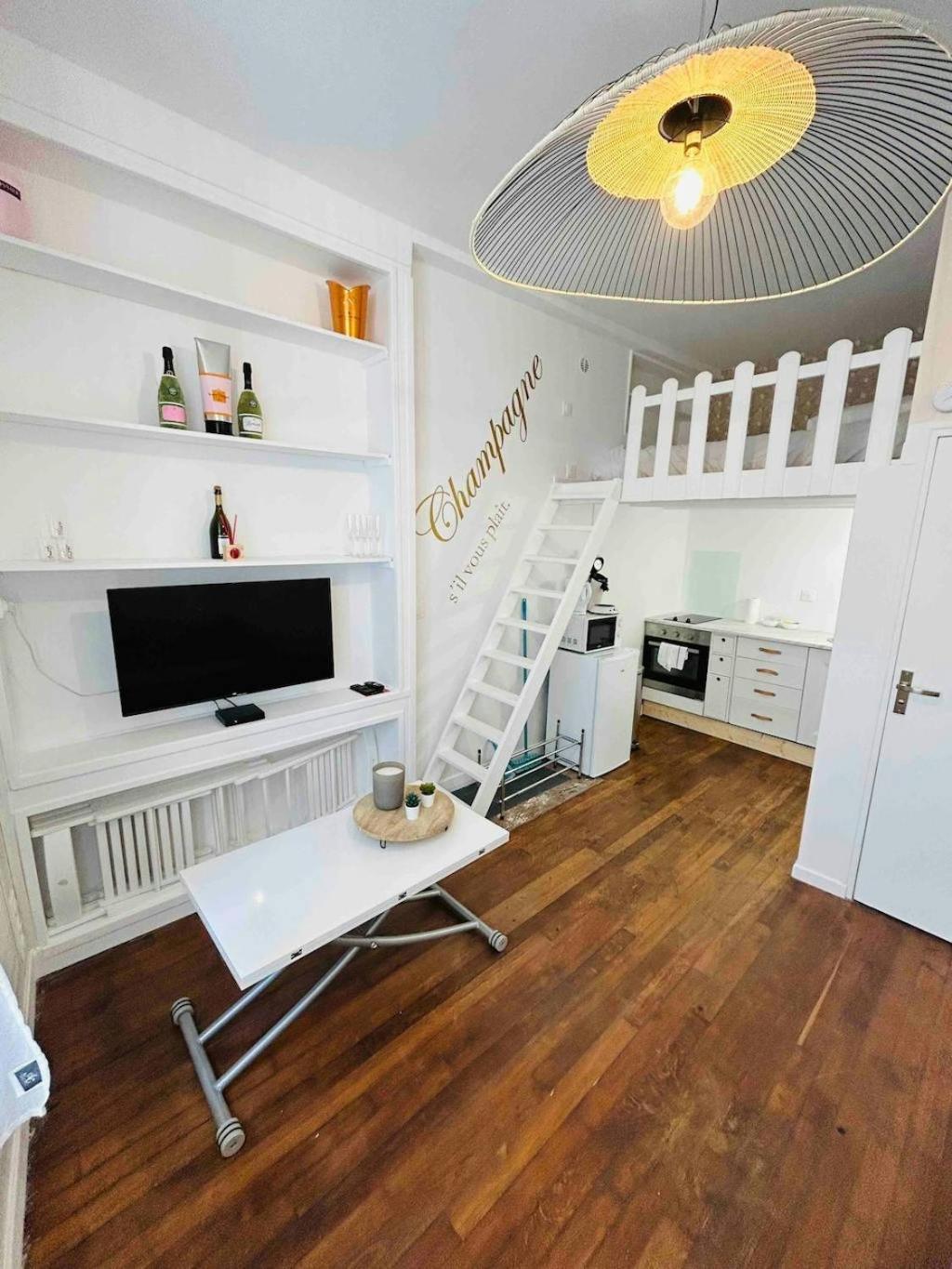 Le Champagne Coquebert Centre-Ville แร็งส์ ภายนอก รูปภาพ